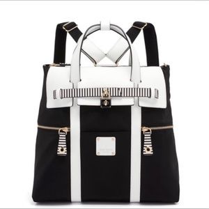 Large Henri Bendel Iconic Jetsetter